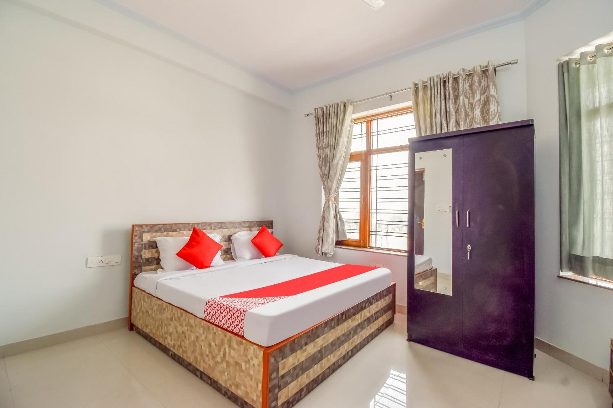 Hotel O Kusum Lodge Pandu Buitenkant foto