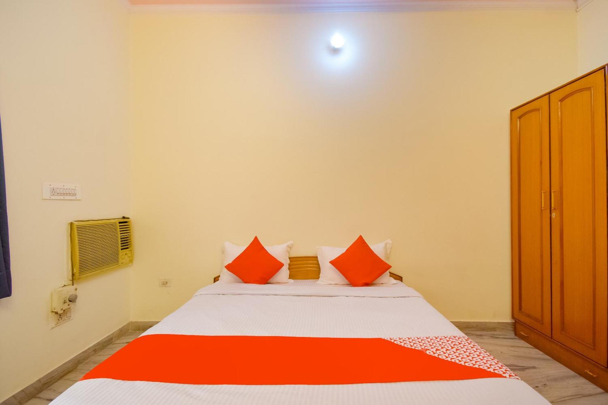 Hotel O Kusum Lodge Pandu Buitenkant foto