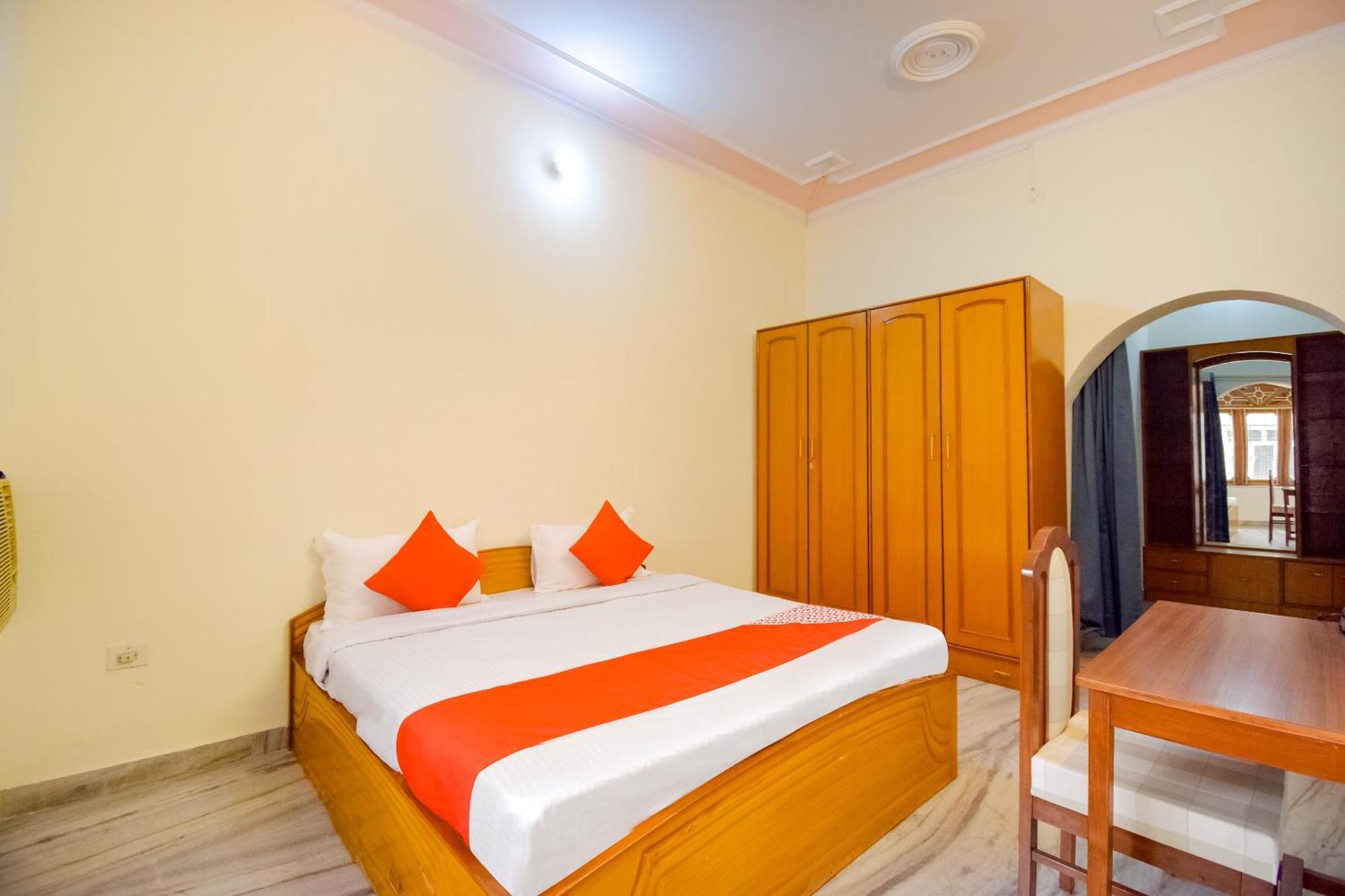 Hotel O Kusum Lodge Pandu Buitenkant foto