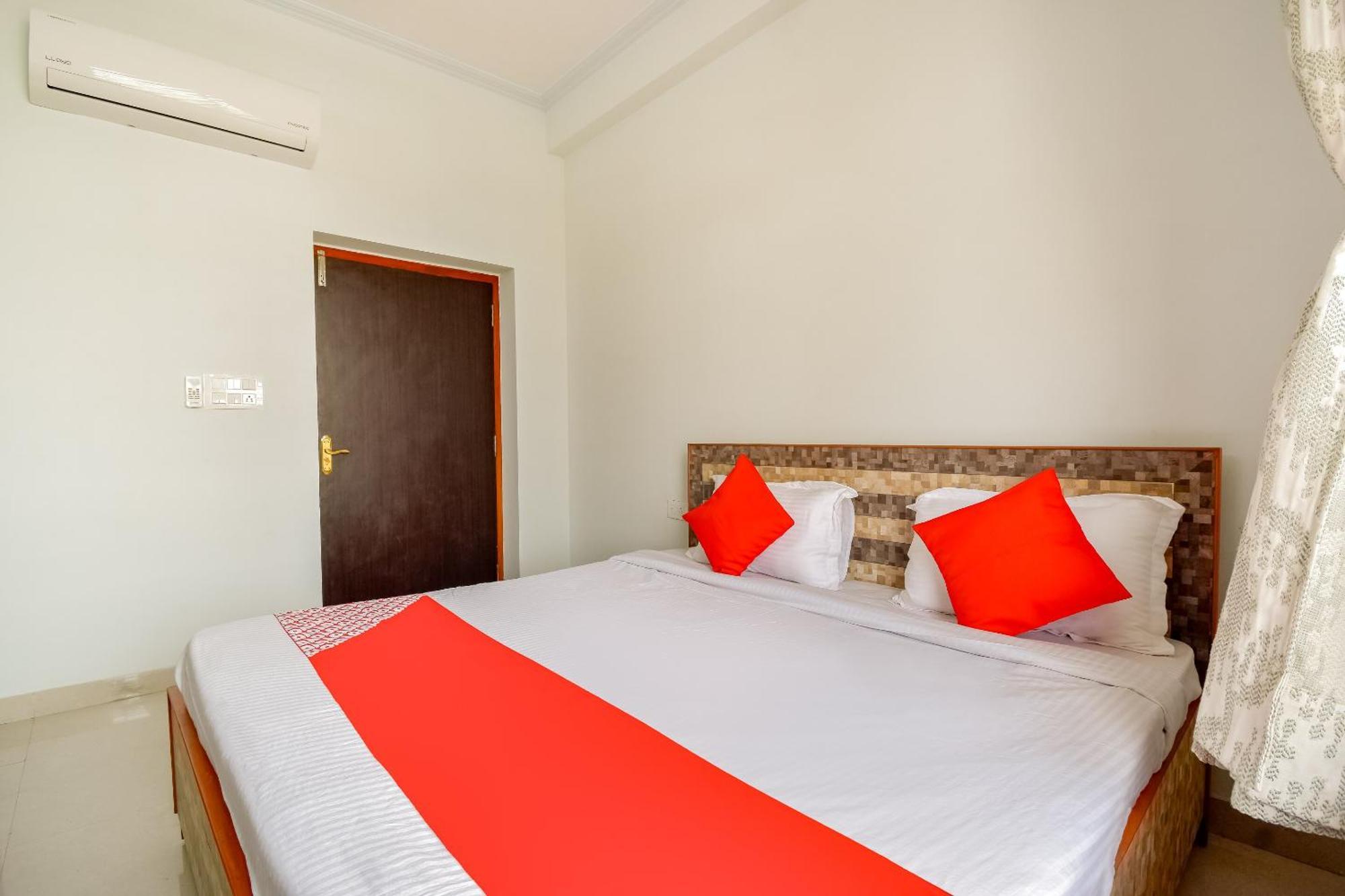 Hotel O Kusum Lodge Pandu Buitenkant foto