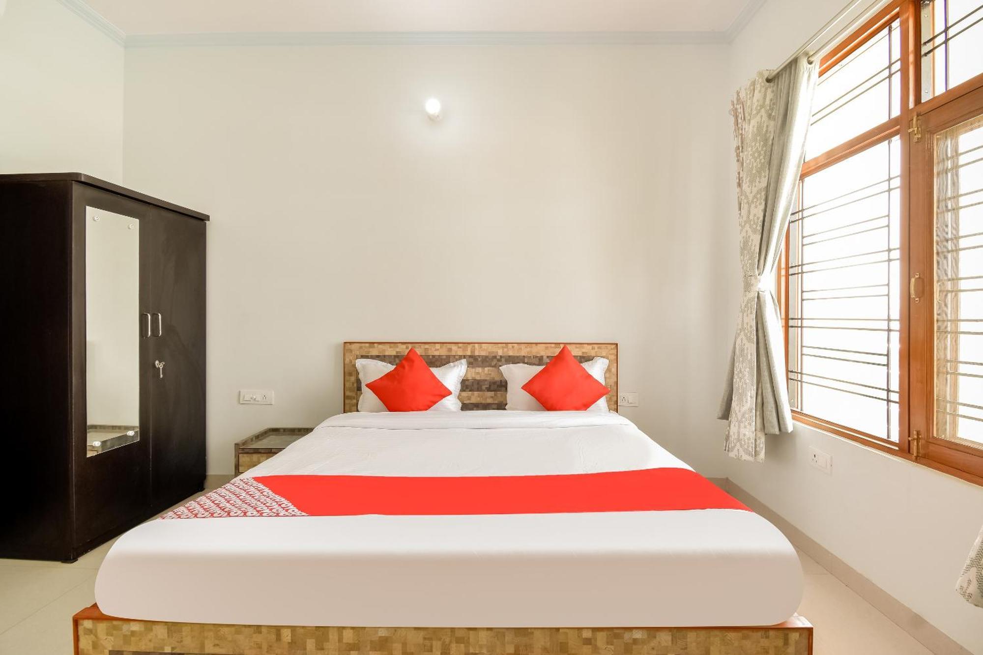 Hotel O Kusum Lodge Pandu Buitenkant foto